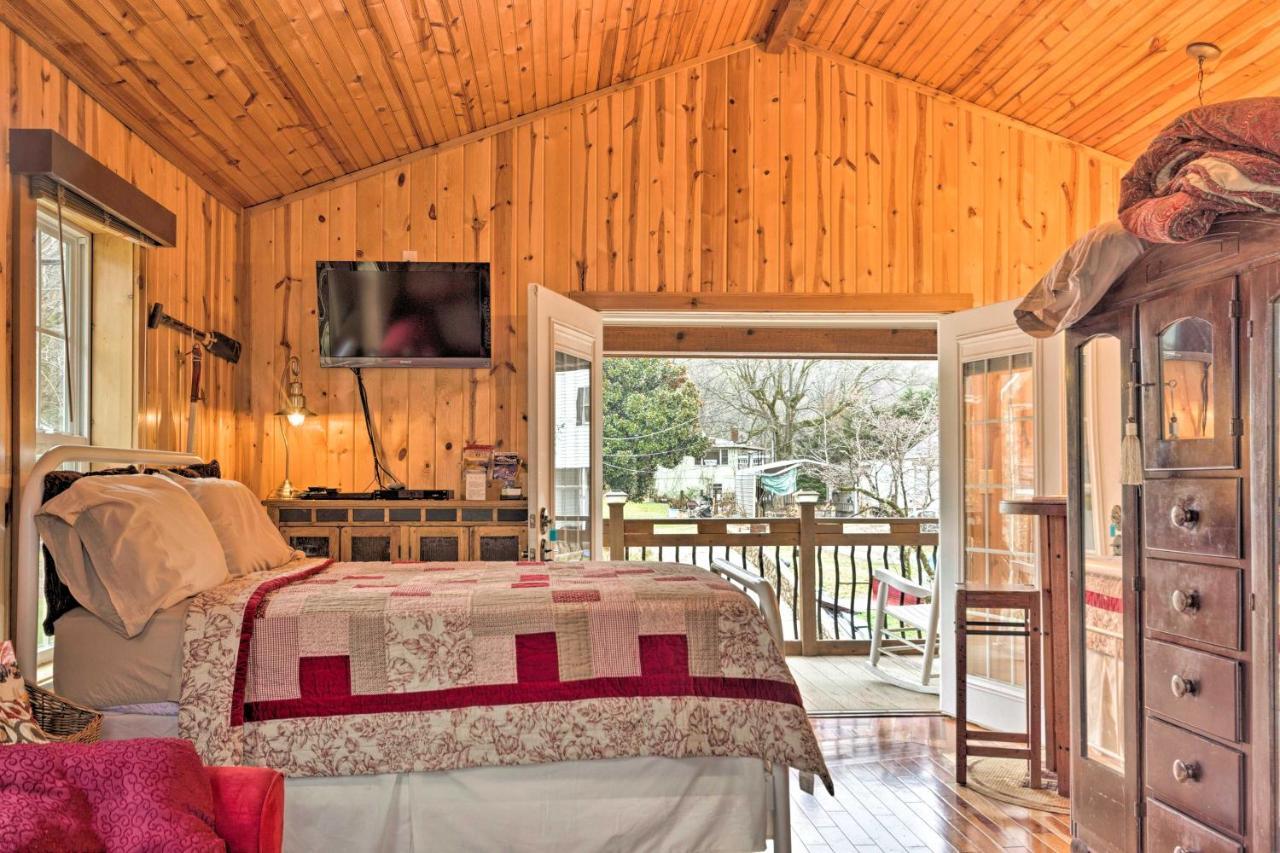 The Boat House Creekside Getaway In Hot Springs! Apartment Exterior photo